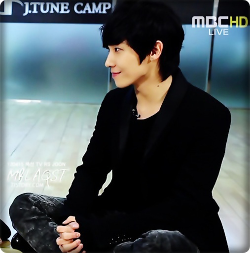 - Hai sa mergem :>.. dupa Haraa  |o ia de brat| bye Yesung.|:> pleaca|