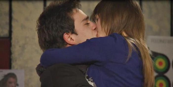384728_394203997293324_1719374349_n - xxCristina si Vladxx