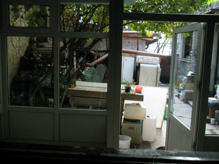 cum se vede sera din bucatarie