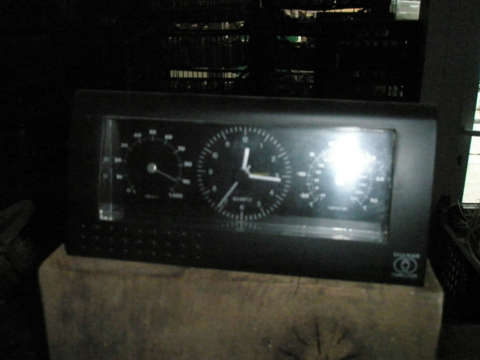 barometru,ceas, termometru - cactusi la iernat 2012