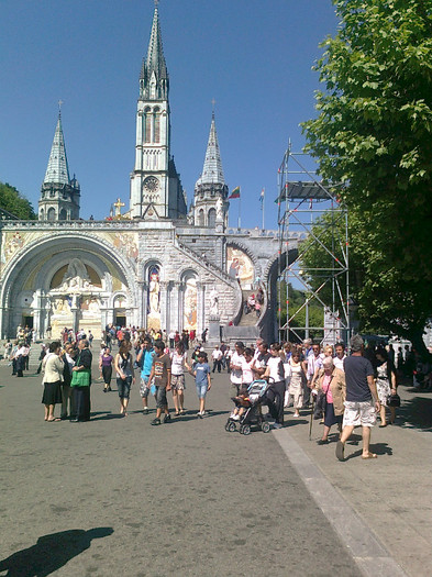 LOURDES (8)