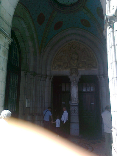 LOURDES (50)