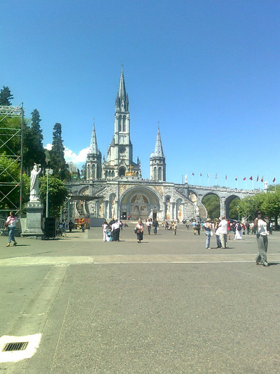LOURDES (68)