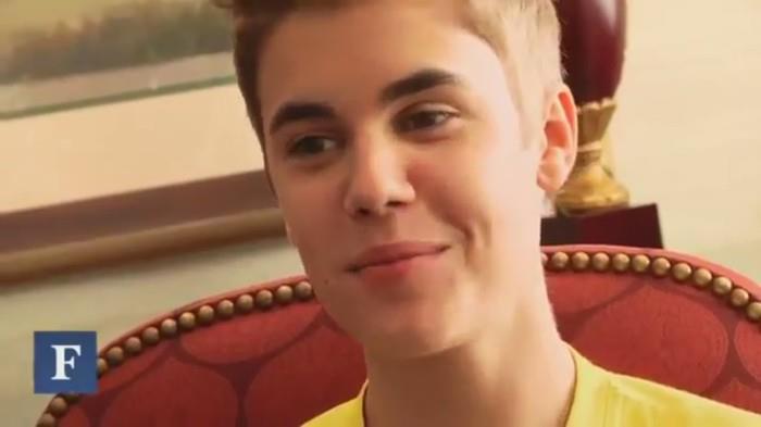 Asa sa fie[ si intra inauntru]