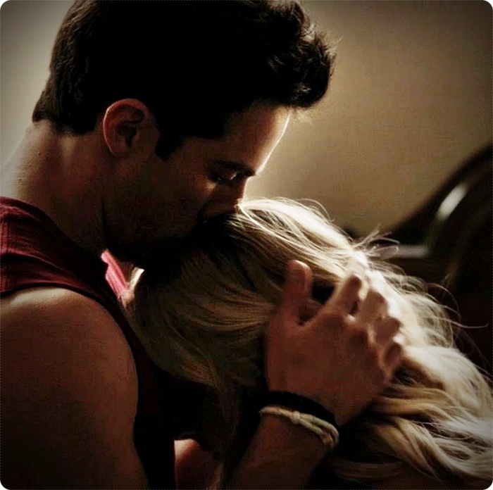 ღ. styu, dar nu vey putea fy fericita cu #klaus dak eu raman aiky;_o3^ip^
