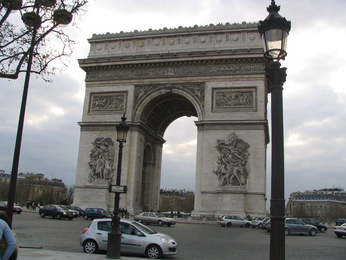 Franta Paris Arc de Triomphe-02