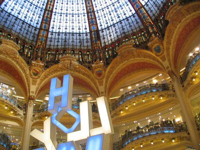 Franta Paris Galeries Lafayette -02 - Prin Europa