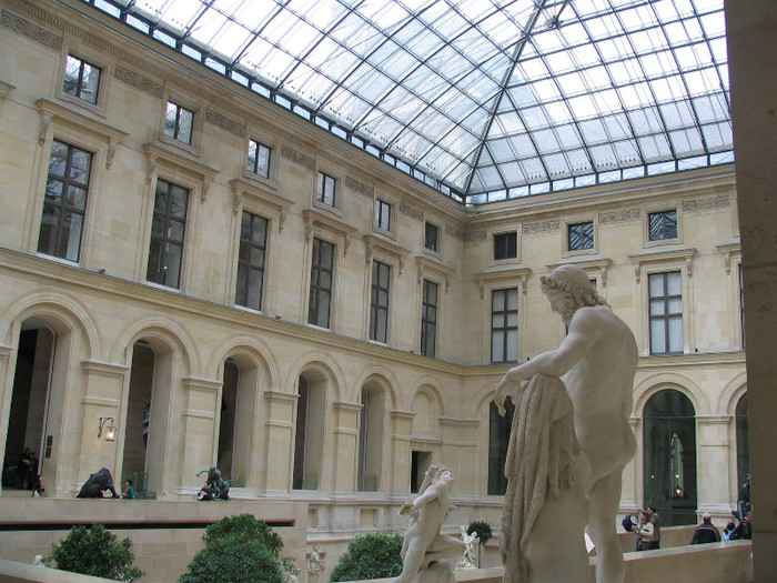 Franta Paris Louvre -26