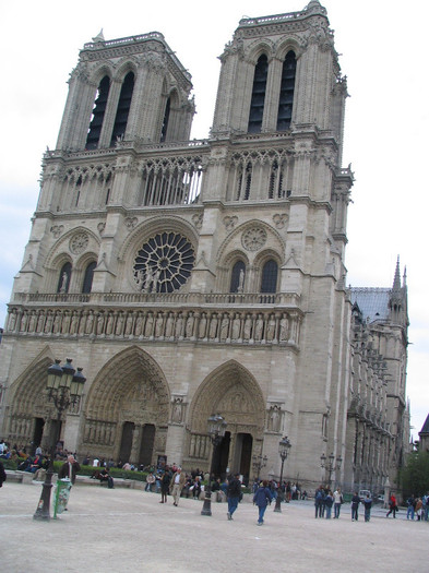 Franta Paris Notre-Dame -10