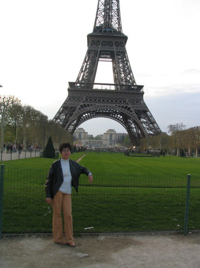 Franta Paris Turnul Eiffel -16