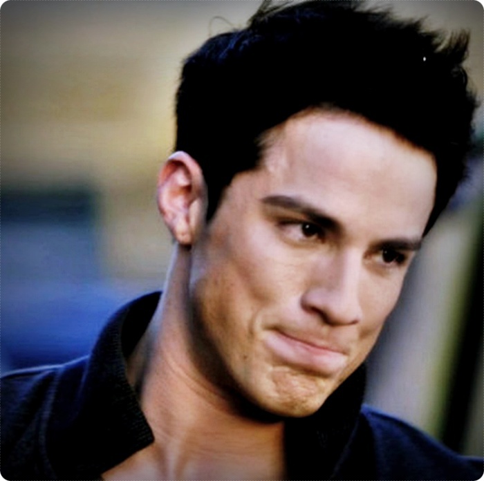 ღ. pt k vreau sa fyu un #lockwood may bun... shy nu acelashy tampith afemeyath shy idioth...