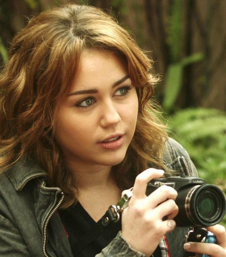 miley-cyrus-531975l