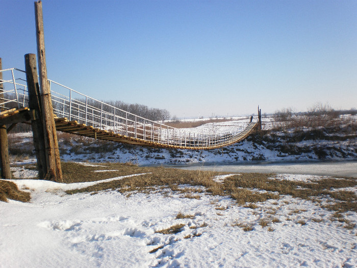 PC301262; Pasarela Fratilesti !
