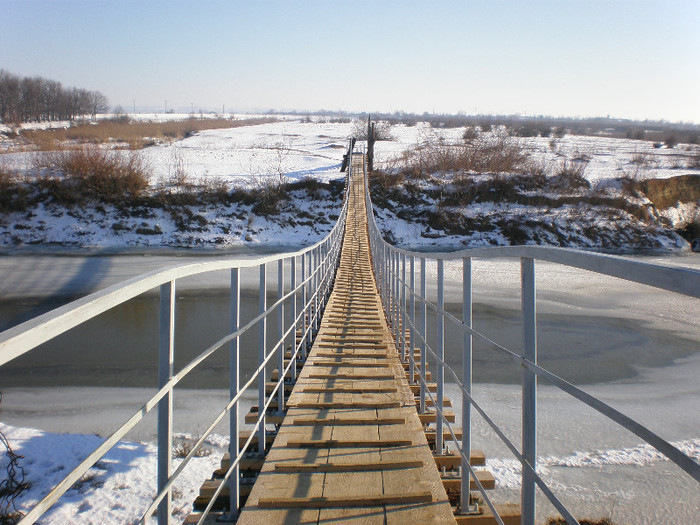 PC301263; Este REFACUTA anul acesta(2012). Oare cat  rezista?
