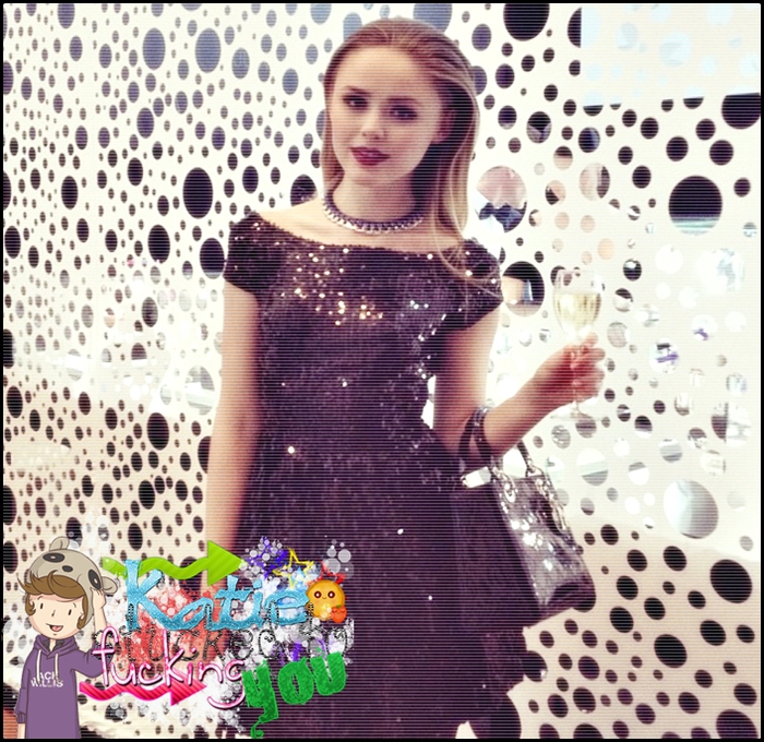 ; aa da are BAM :| =)) + awwwww ;3 , atât ? :3 - huh - steff owns HER private room