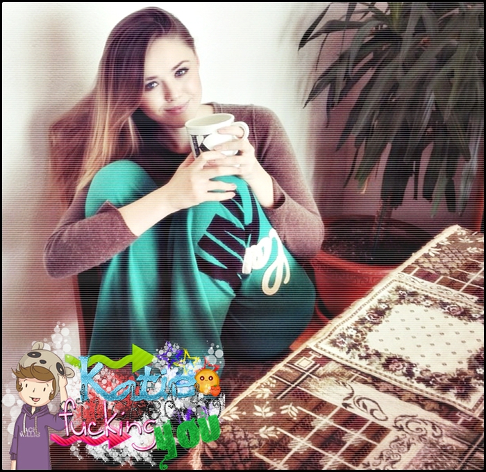 ; păi asta nu e deja evident ? ;3 adică fiecare secundă petrecută cu tine e specială + click +; + curiozitateaa mă omoară ;;)
