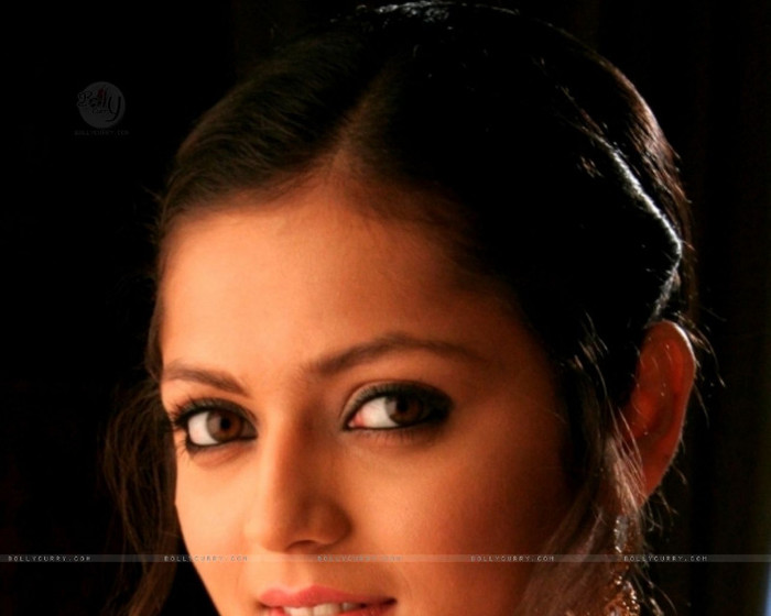 Drashti Dhami - wallpapers with indian stars