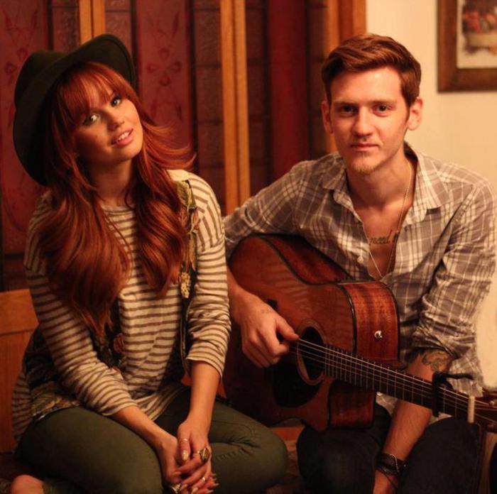 550391_470219176345658_274656140_n