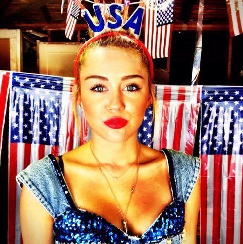 282721_330946566992598_1998692020_n