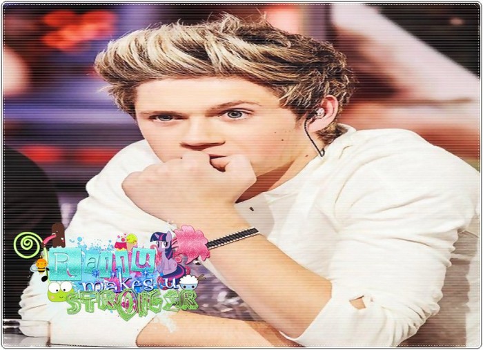 __. But cine să ne dea =)) -.- ? #Șucărime ++ Heyya #Liam