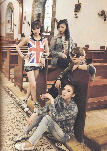 tumblr_mffhlt4UgZ1qg4ppfo1_500_large - 2NE1 3