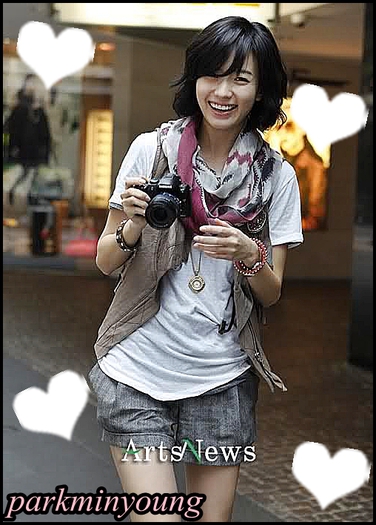 ► Imi place mult zambetul ei :) - a - Zambete coreene---Sheer Magic