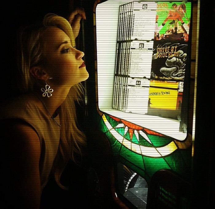 ╠ ˡᵉᵗᵗᶤᵉʰ ╣→ . vorbeşti serios ? :o
