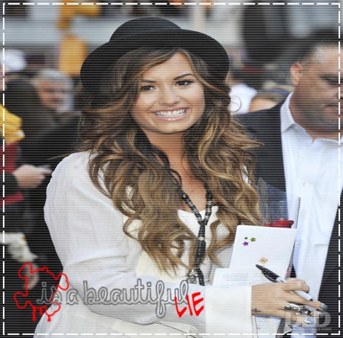 ∞ ♥ 　.; actele de divorţ, dacă tot le-ai cerut. # zâmbeşte strâmb. - huh - liam owns HIS private room