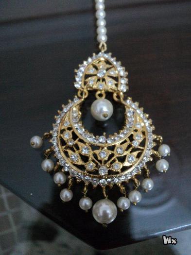 Bridal-Pearl-And-Stone-Maang-Tikka-1 - Maang Tikka-ornament pt frunte