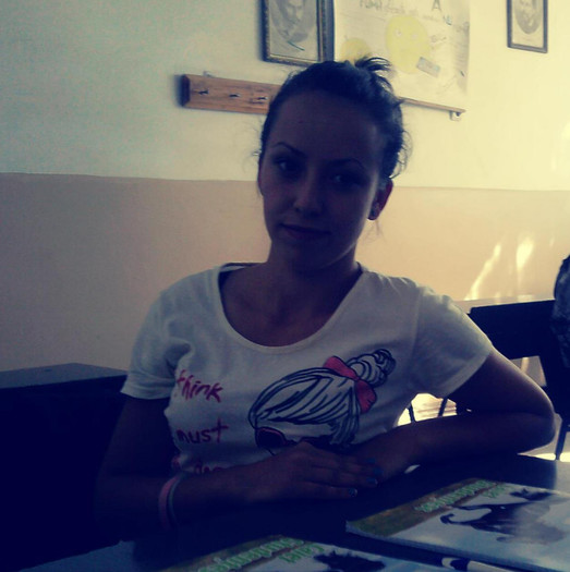 277718_470975939609765_1417095658_o