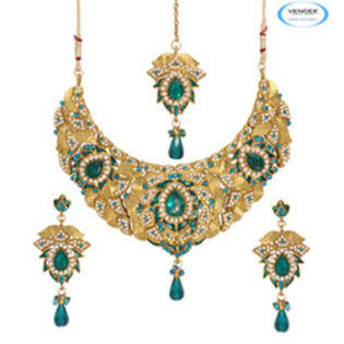 awesome-bridal-jewellery-set-250x250 - Seturi de bijuterii