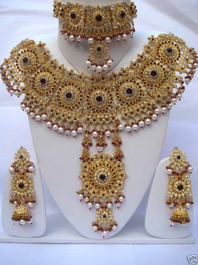 Indian-Bridal-Necklace-Set