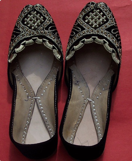 fancy-beaded-pakistani-indian-shoes-khussa-1001-450x550 - Incaltaminte-Shoes