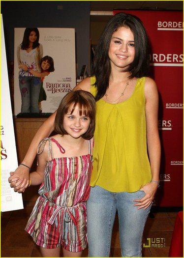 580889_297143670399340_1719744758_n