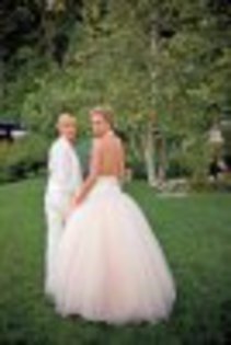thumb_Ellen-DeGeneres-Portia-de-Rossi-nunta - rochii de seara