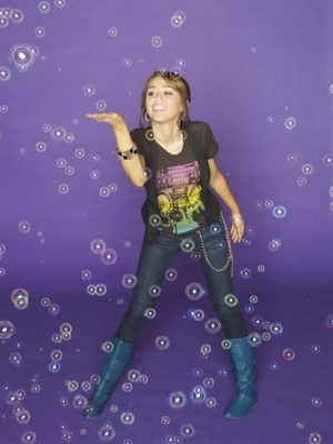 Miley Cyrus Photoshoot 2 (8) - Photoshoot 2
