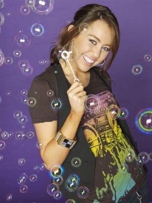 Miley Cyrus Photoshoot 2 (13)