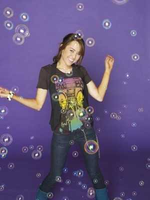 Miley Cyrus Photoshoot 2 (15) - Photoshoot 2