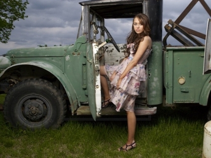 Miley Cyrus PhotoShoot 23 (4)