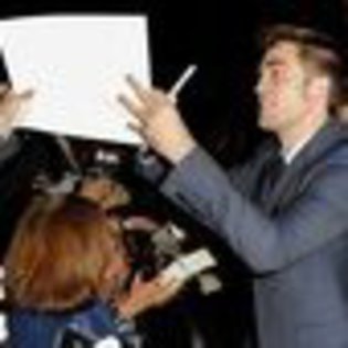 robert-pattinson-905868l-thumbnail_gallery - Robert Pattison