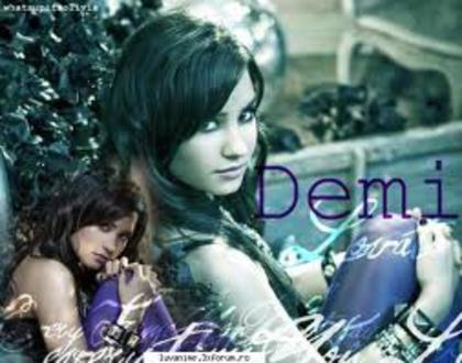 images976 - Demi Lovato