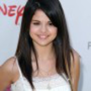 Selena_Gomez_1247633481_3 - Selena Gomez