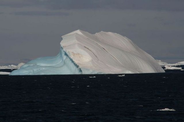 poze-superbe-cu-iceberguri-17 - Ceva frumos iarna
