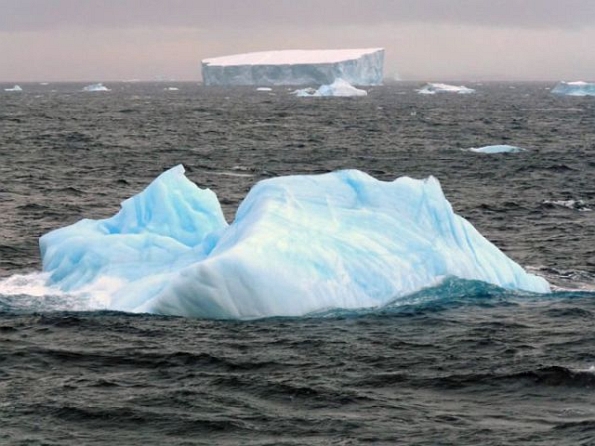 poze-superbe-cu-iceberguri-22 - Ceva frumos iarna
