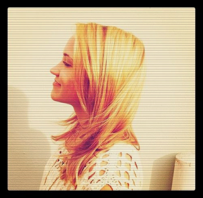 ╠ ˡᵉᵗᵗᶤᵉʰ ╣→ . ăww ;3 . # îşi pune mâinile-n jurul gâtului , lui ; poţi fi mai perfect de atât ? :)