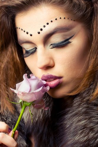 professional-make-up-with-sequins