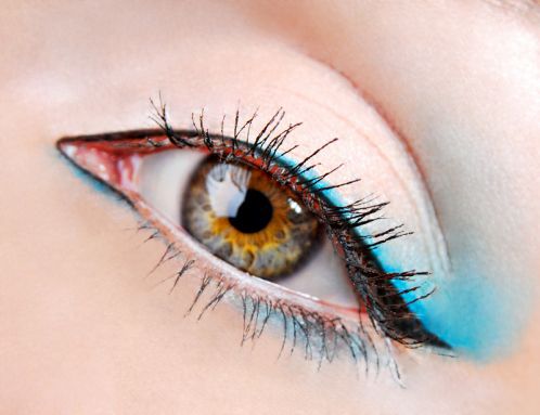 liquid-eyeliner-blue