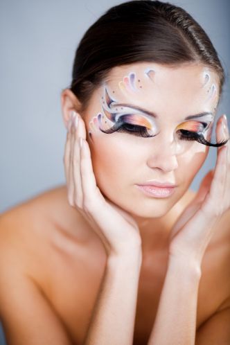 make-up-artists-make-up-false-eyelashes-make-up-skin - machiaj