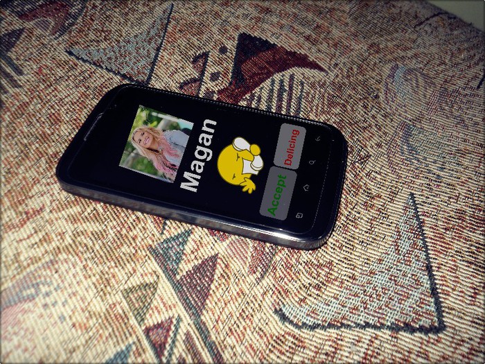 [deodata imi suna telefonul , era Mag. ]