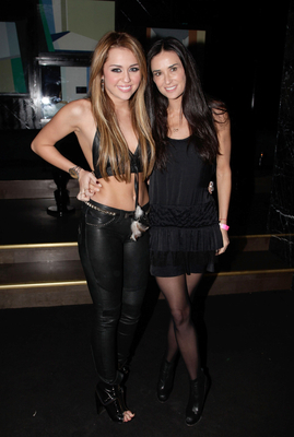 normal_013 - Celebrating her 18th birthday party at trousdale in west hollywood